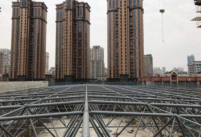 福泉螺栓球网架结构